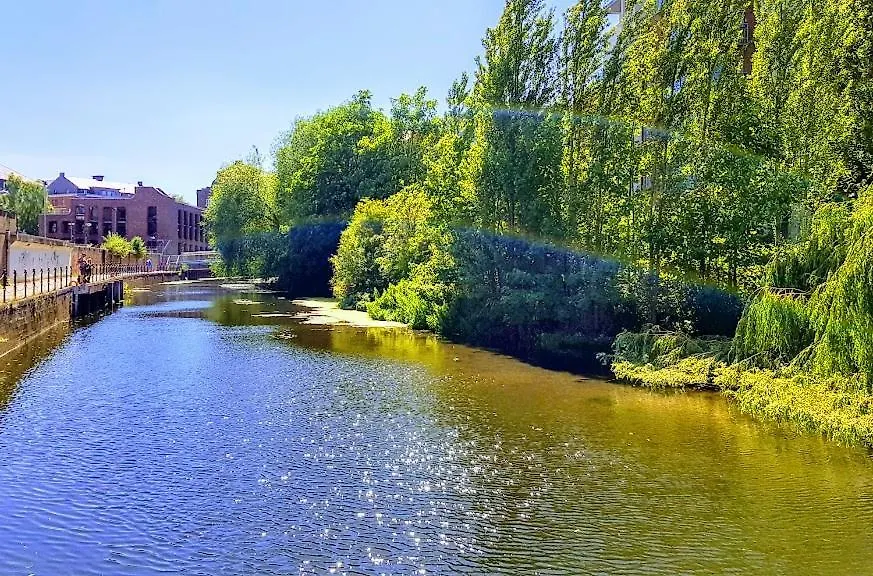 Cocoa River - Two Bed, Two Bath With Allocated Parking York